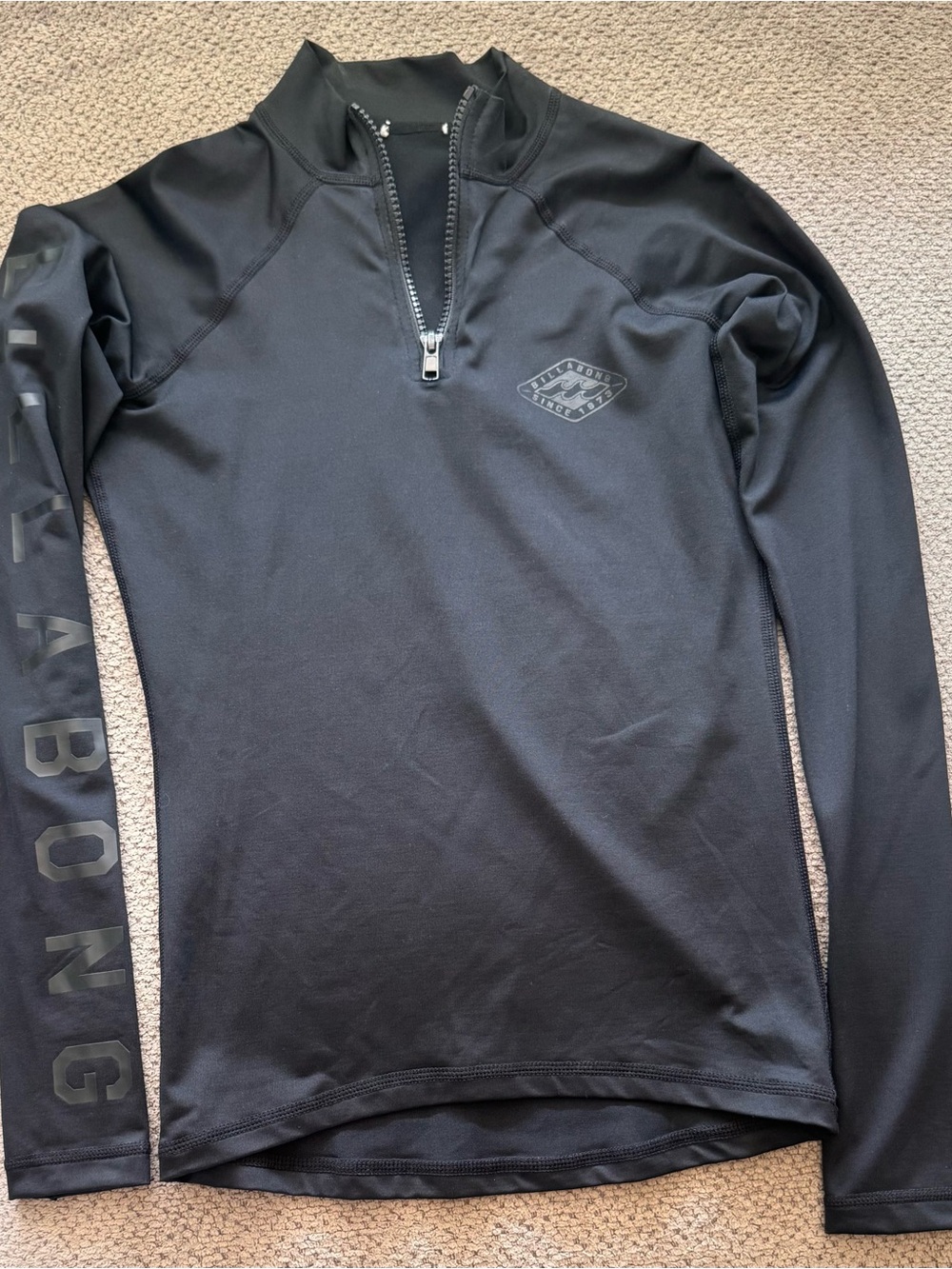Billabong Women’s Black Quarter-Zip Pullover Rashguard XS